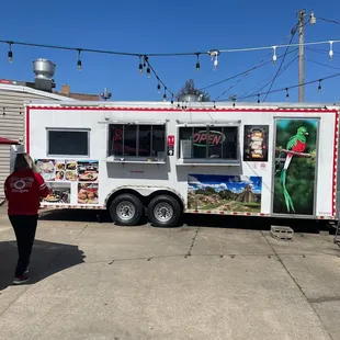 Pick up your food at the cart, they have some outdoor dining,And indoor dining as well.
