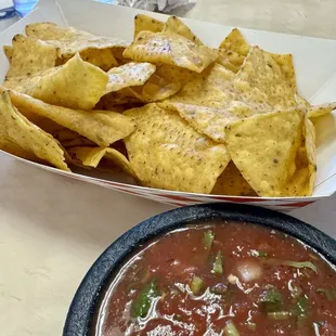 Yummy house chips &amp; salsa