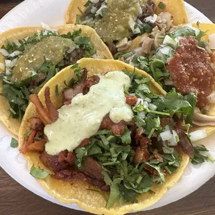 Tacos de cabeza, tripa, and al pastor