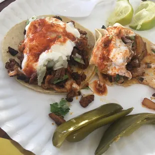 Tacos De Al Pastor Con Crema