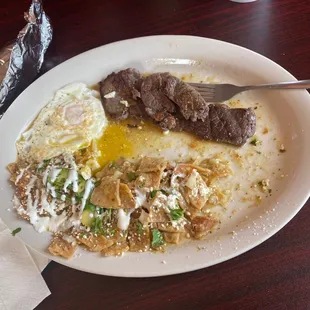 Chilaquiles Chilango - house specialty