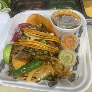Taco birria