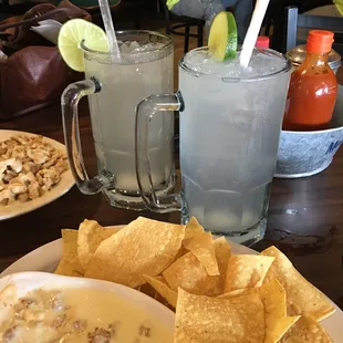 Maybe the best Mexican food I've ever had. And those lemonades! Arroz con pollo and some choriqueso make a giant meal for lunch. Food coma