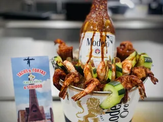 Tacos y Torta Chalios