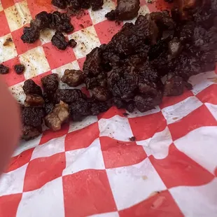 a piece of pizza with raisins