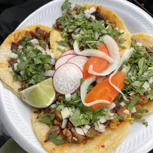 Al pastor tacos