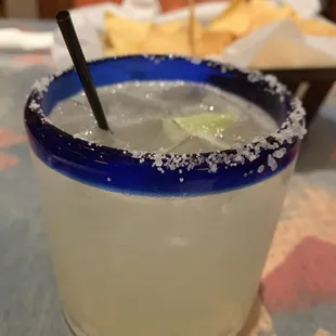 a margarita in a glass