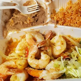 Cameron&apos;s Mojo de Ajo, they are not skimpy with the shrimp.