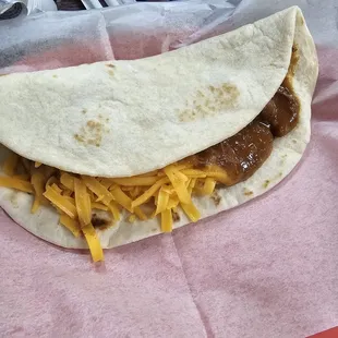 Carne guisada with cheese