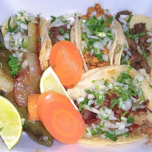 5 tacos for $5.99, a great deal, all tasty. Cabeza #1