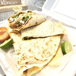 Quesadilla de Al Pastor y dos tacos of tripitas deliciosas