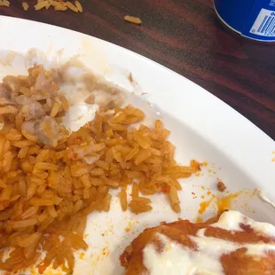 Order a enchiladas plate for my kid and it was a plastic in the rice ‍.
