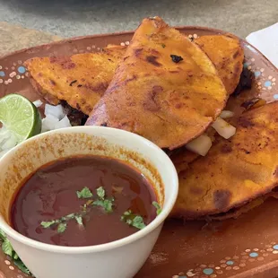 3 Quesabirrias Birria