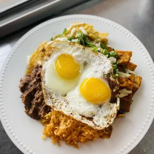 Chilaquiles divorciados