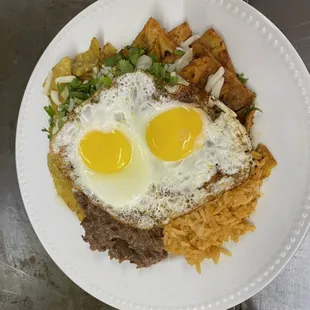 Chilaquiles divorciados