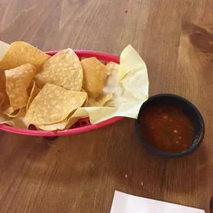 Warm chips and AMAZING salsa!