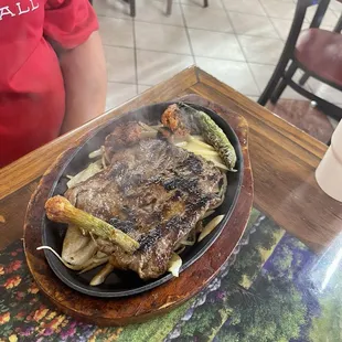 Arrachera plate was very good and the meat was cooked to perfection