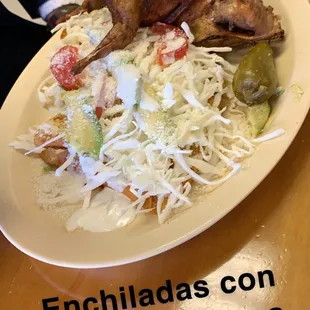 Enchiladas con huilota y pierna