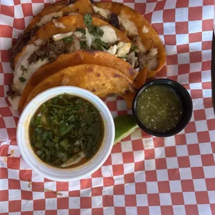 Quesa birria tacos