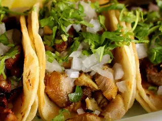 Frijoles & Frescas