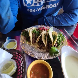 Asada tacos,queso,salsa