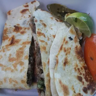 Carne quesadilla