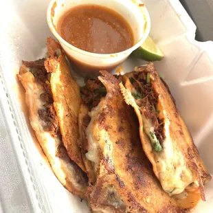 Quessabirria tacos