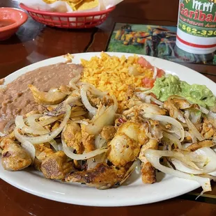 Chicken fajita lunch plate