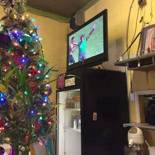 Good place to watch a soccer game - in Spanish