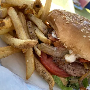 Truck 's Gracias Burger