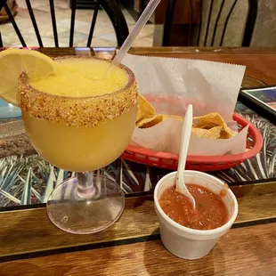 Mango Margarita chips n salsa...