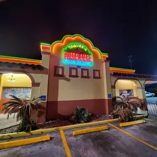 the outside of the restaurant