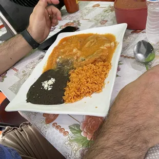 Chili rellenos with rice ans beans and fresh tortillas.
