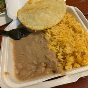 Small side of frijoles y arroz (beans and rice)