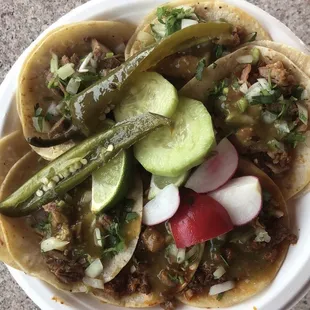 Tacos de lengua, tripa y pastor