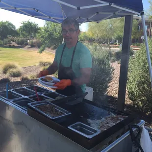David grilling out on the cart!