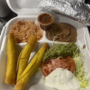 Flautas de pollo