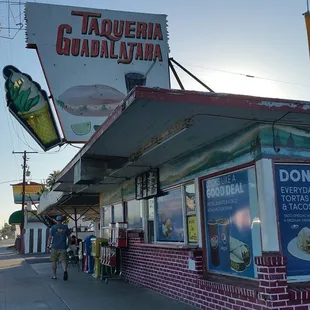 Dine here or take it to go