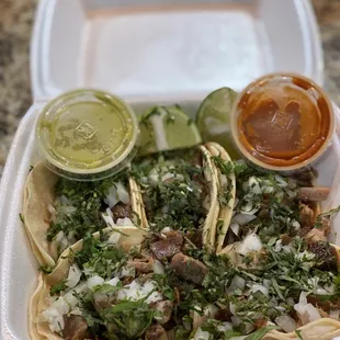 Tacos de carnitas