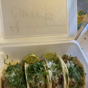 $1 tacos de carnitas