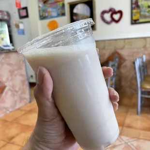 Aguas De Horchata (TikTok: @justandyvu)