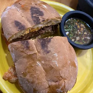Birria torta