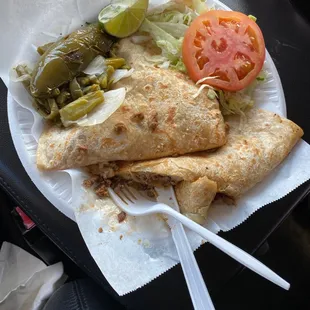 Quesadilla Grande de Fajita! EXTREMELY GOOD Highly recommend this location!