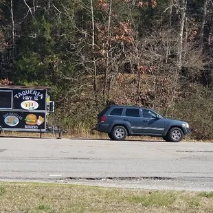 Negoció Taqueria HWY 12