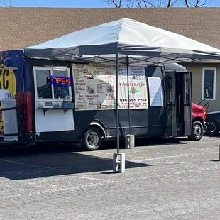 Whole food truck