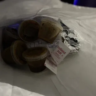 Not stingy on the salsa