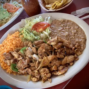 Fajitas de Pollo with chicken