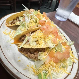 4 ground beef tacos
