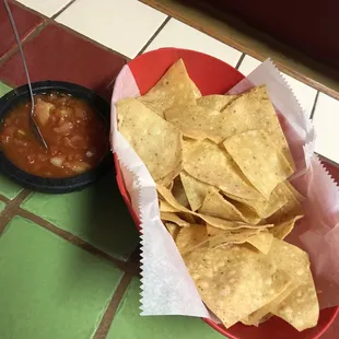 Warm chips and salsa