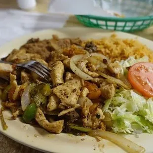 Chicken fajita plate (special of the day on Monday, 12/5)!